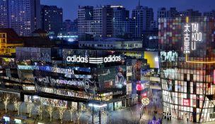 Adidas büßt für China-Strategie