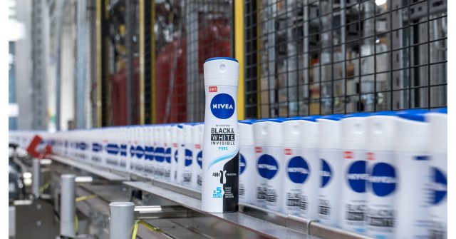 Eine Beiersdorf Produktion eines Nivea Deo