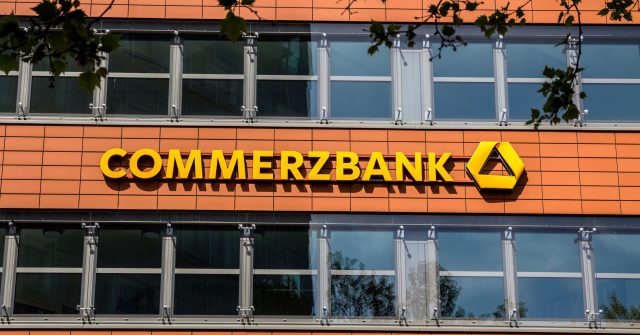 Commerzbank Logo in Hamburg