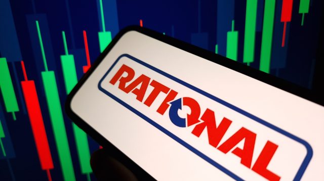 Das Firmenlogo der Rational AG auf einem Mobiltelefon