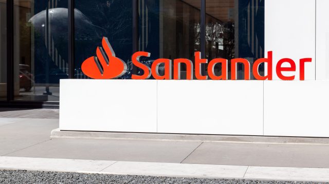 Santander Filale in Dallas, Texas