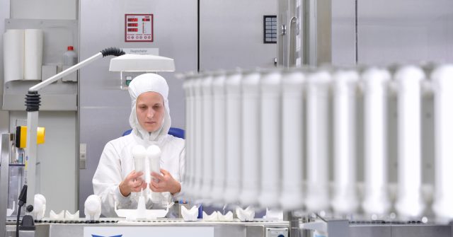 Produktion von Dialysator bei Fresenius Medical Care