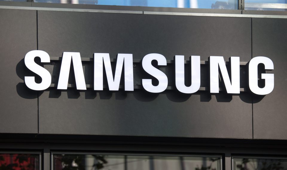 Das Samsung-Schild an einem Gebäude in Frankfurt am Main, Deutschland