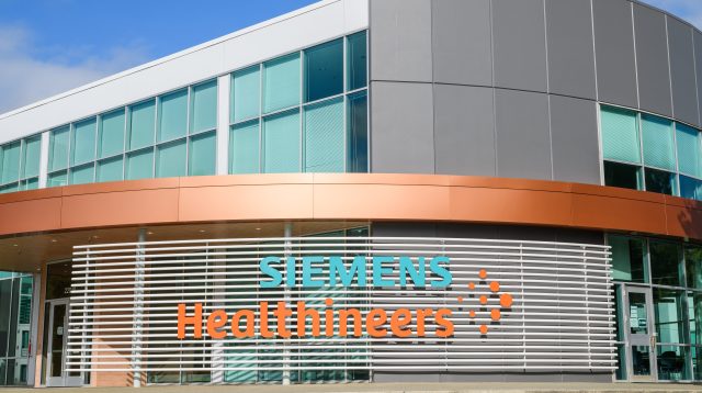 Das Siemens Healthineers Logo in Washington