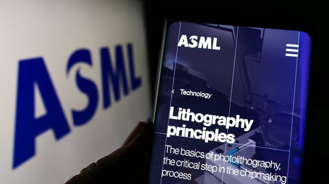 Kurznachrichten zu ASML, Hugo Boss und Walmart