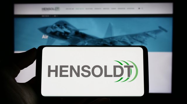 Hensoldt Logo auf einem Smartphone