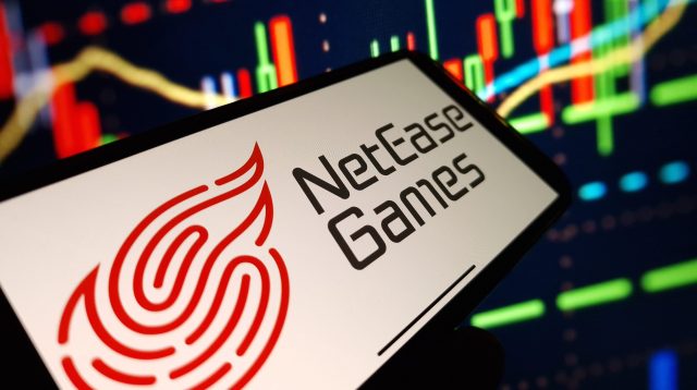 Das Firmenlogo von NetEase Games auf dem Bildschirm eines Mobiltelefons