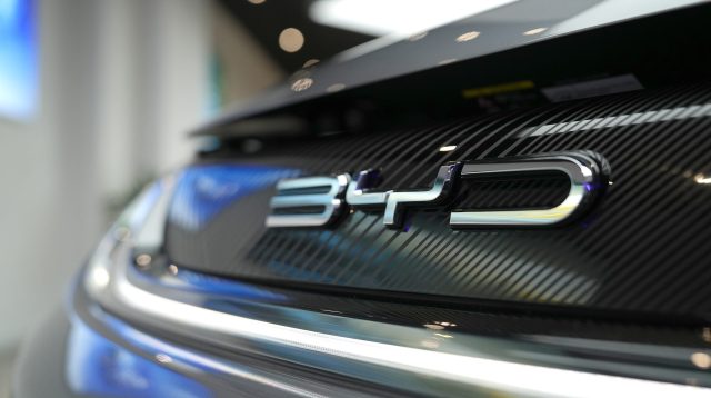 Fahrzeuglogo eines BYD Elektro-Autos