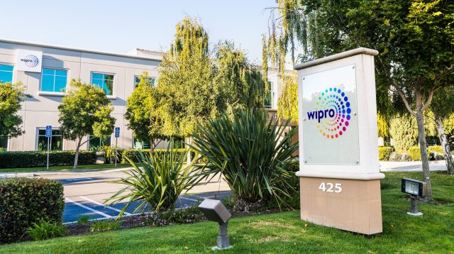 Das Wipro Logo mit Schriftzug vor den Wipro Büros im Silicon Valley, USA