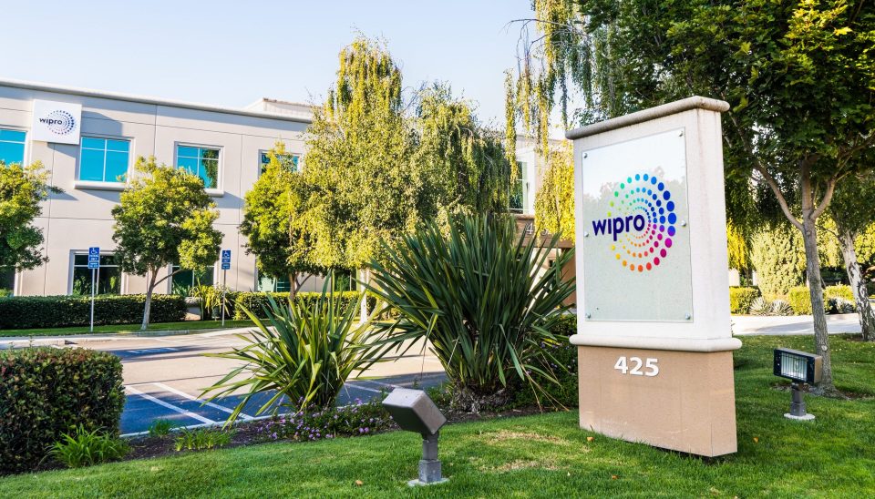 Das Wipro Logo mit Schriftzug vor den Wipro Büros im Silicon Valley, USA