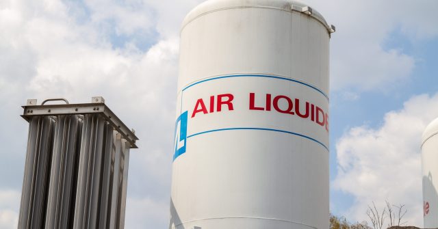 Ein Air Liquide-Gastank mit Markenlogo in Krakau, Polen