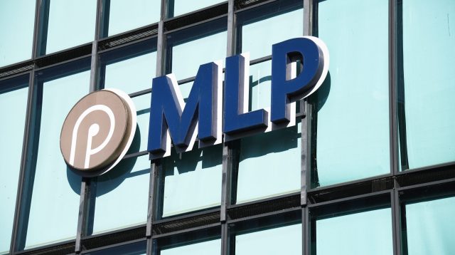 Kurznachrichten zu MLP, Cewe und Huber+Suhner