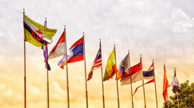 Flaggen der ASEAN-Mitgliedsstaaten