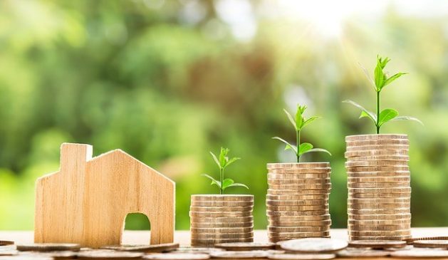 Während das Plattform-Geschäft für Baufinanzierung boomt, leiden Sparkassen und Genossenschaftsbanken. Während das Plattform-Geschäft für Baufinanzierung boomt, leiden Sparkassen und Genossenschaftsbanken.