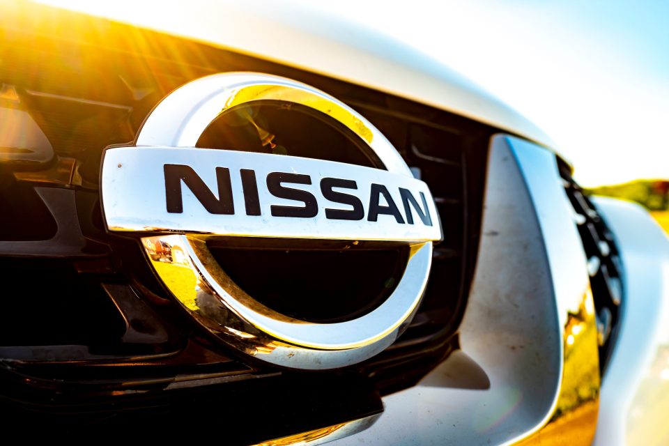 Das Logo des japanischen Automobilherstellers Nissan