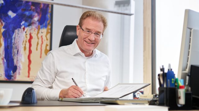 Talanx-Finanzvorstand Jan Wicke stand uns im Interview Rede und Antwort.
