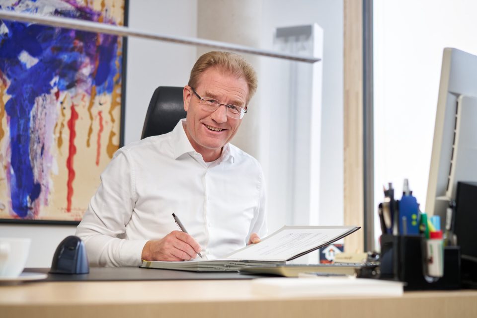 Talanx-Finanzvorstand Jan Wicke stand uns im Interview Rede und Antwort.