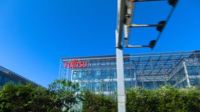 Fujitsu-Schild in Tschechien