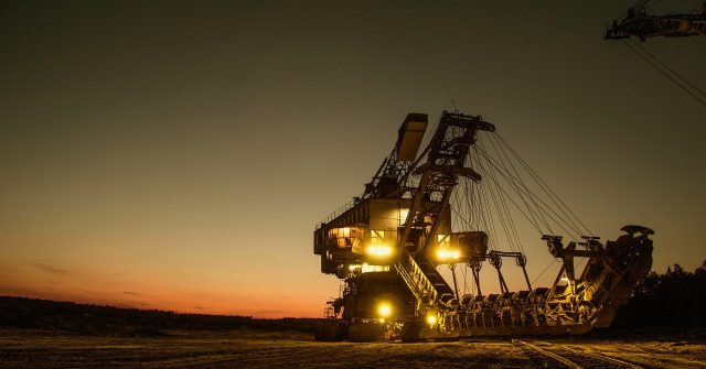Schweres Gerät wird im Bergbau benötigt
