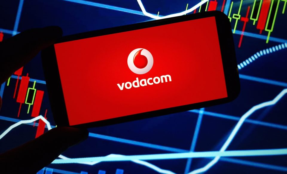 Das Vodacom-Logo auf einem Smartphone-Bildschirm