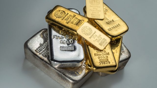 Gold- und Silberbarren