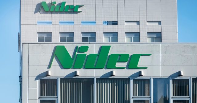 Nidec Logo an einer Fassade