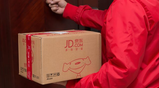 JD.com, chinesischer E-Commerce-Gigant, bekannt für schnelle Lieferungen