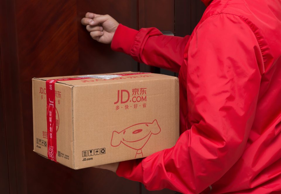 JD.com, chinesischer E-Commerce-Gigant, bekannt für schnelle Lieferungen