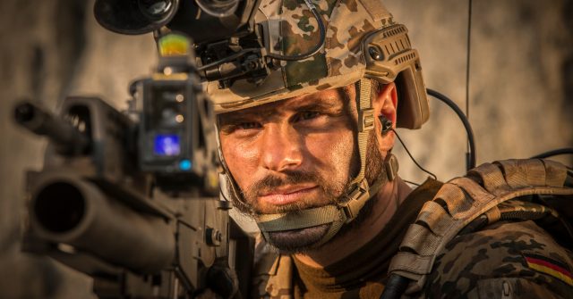 Infanterist der Zukunft. Rheinmetall und Ceotronics rüsten die Bundeswehr aus