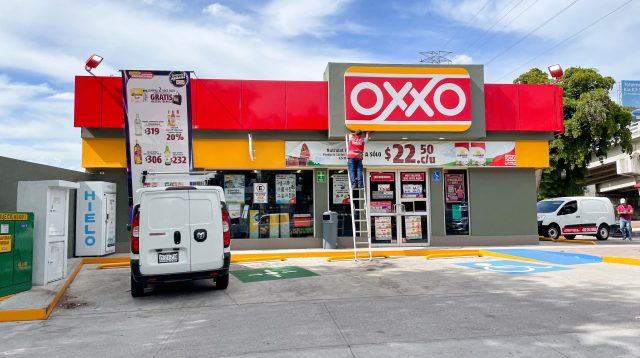 FEMSA ist der Eigentümer und Betreiber der OXXO-Handelskette