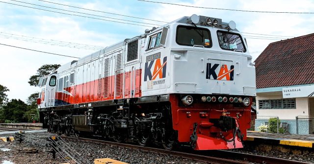 Eine Wabtec-Lokomotive im Einsatz in Asien