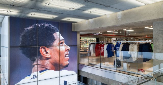 Brand Flagship Champs Elysees Paris