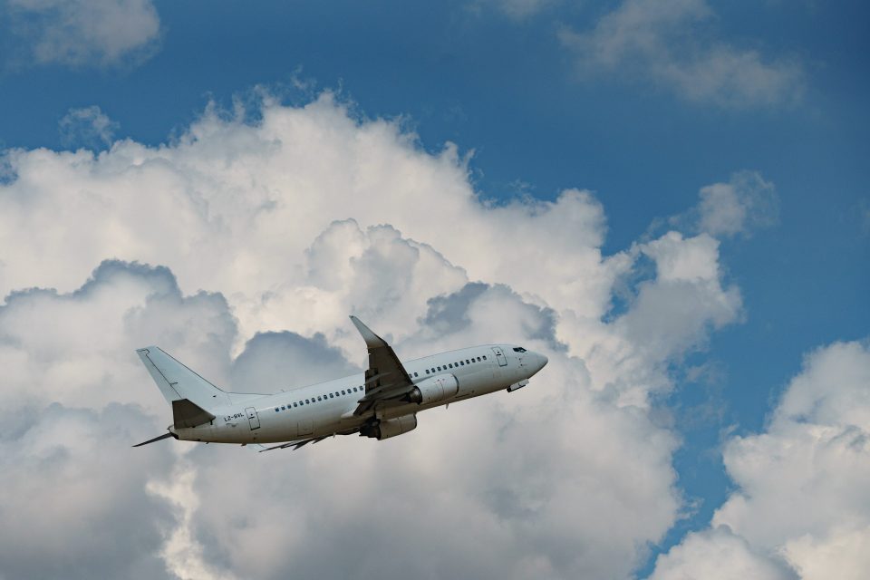 Flugzeug hebt ab