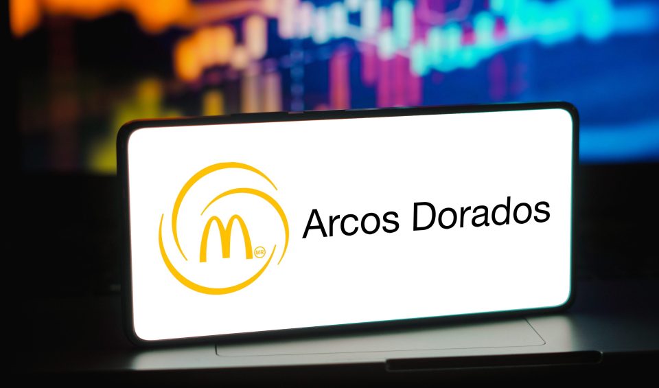 Arcos Dorados Logo