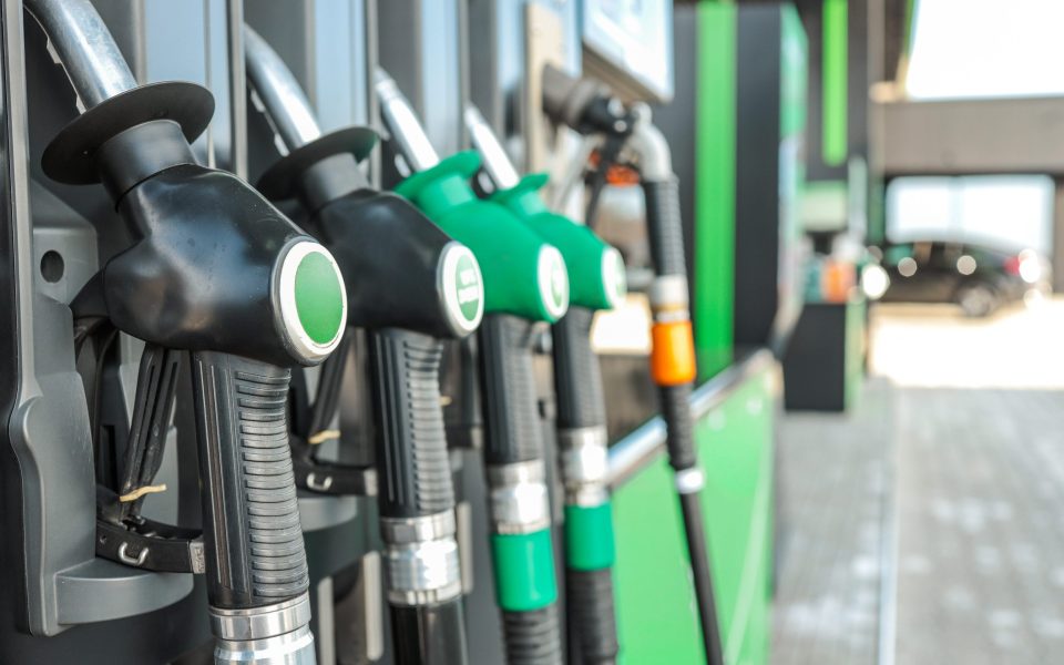 Zapfsäulen an einer Tankstelle