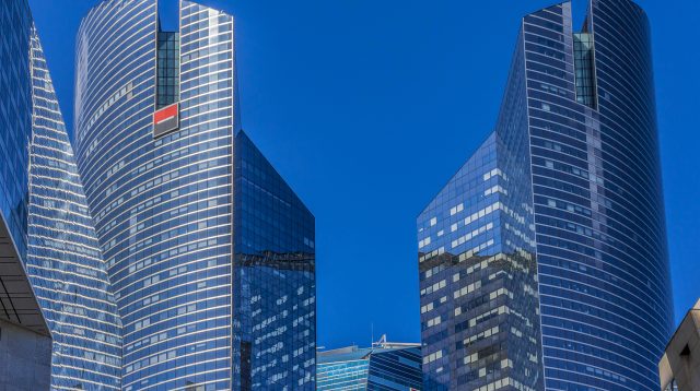 Ansicht der Zentrale der Société Générale im Viertel La Défense.