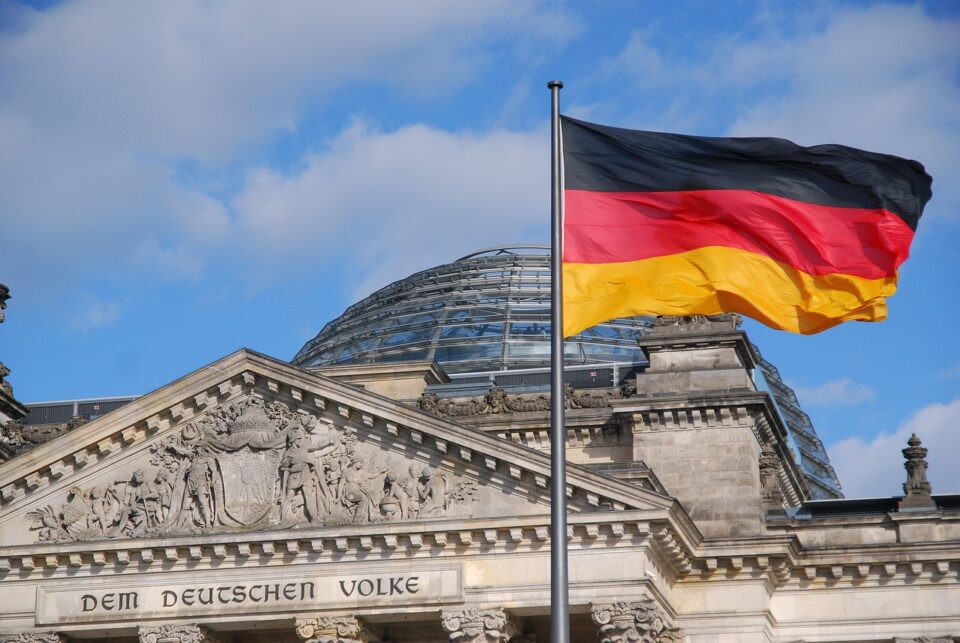 Festung Deutschland: Gesucht sind Aktien, die ihr Wachstum aus eigener Kraft finanzieren.