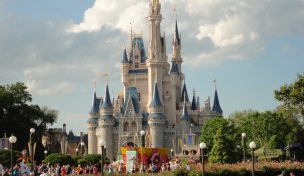 Disney lockt Abonnenten und Aktionäre