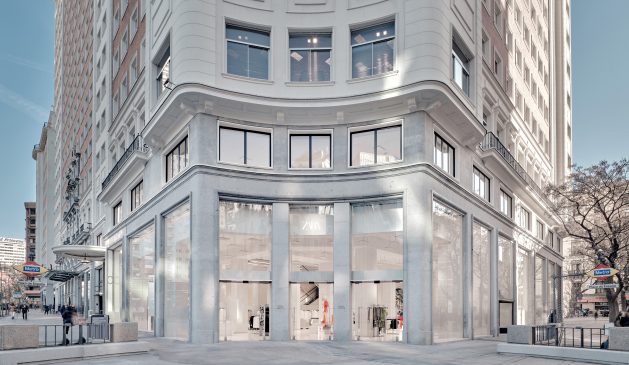 Der Shoppingtempel der Marke Zara im Herzen Madrids