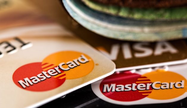 Visa und Mastercard blicken ohne größere Sorgen der Konsumflaute entgegen.