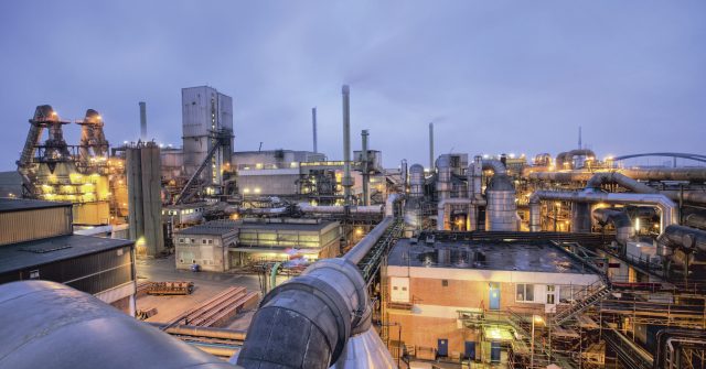 Aurubis Kontaktanlage in Hamburg, Deutschland