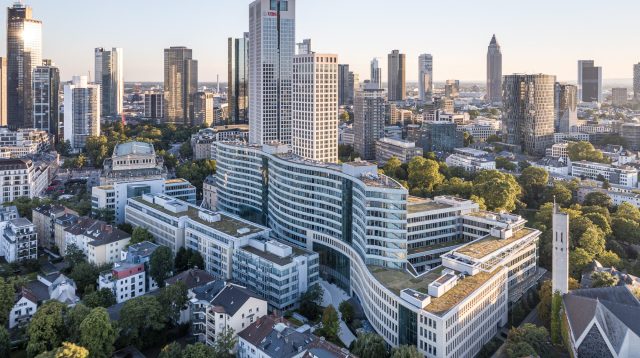 Die Welle: Wellenförmiges Bürogebäude in Frankfurt und zukünftiger Sitz des Fondsverbands BVI