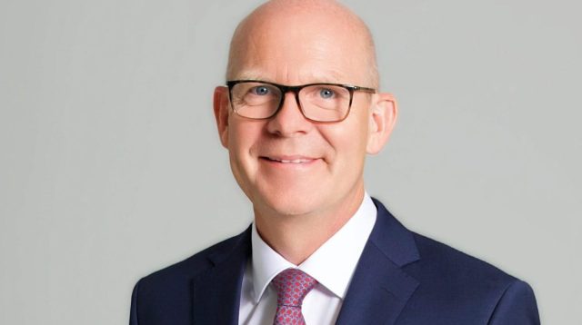 Horst Schmidt, Vorstandschef Donner & Reuschel