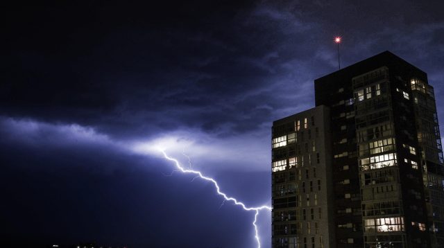 clickerhappy-thunder-1645378_1920