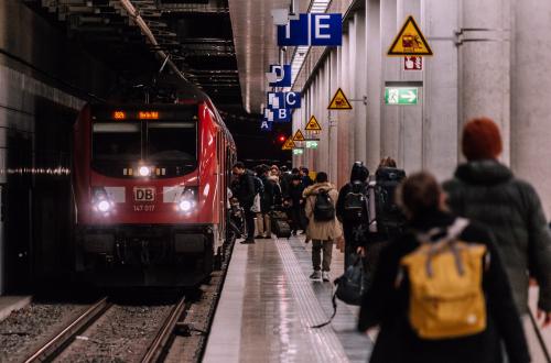 IVU Traffic steht für Komplettlösungen für Busse und Bahnen