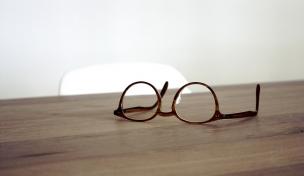 Brille in Holzoptik Brille in Holzoptik