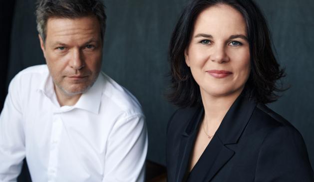 Die Co-Parteichefs der Grünen Annalena Baerbock und Robert Habeck (v. r. n. l.) Die Co-Parteichefs der Grünen Annalena Baerbock und Robert Habeck (v. r. n. l.)