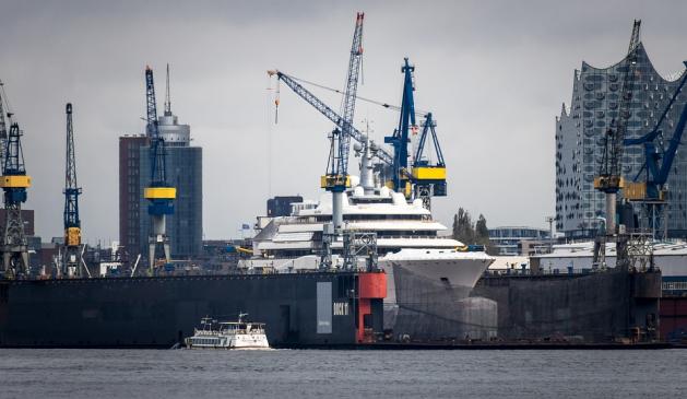 Hamburger Hafen: Ausbau der Transportnetze zahlt sich aus.