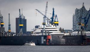 Hamburger Hafen: Ausbau der Transportnetze zahlt sich aus.
