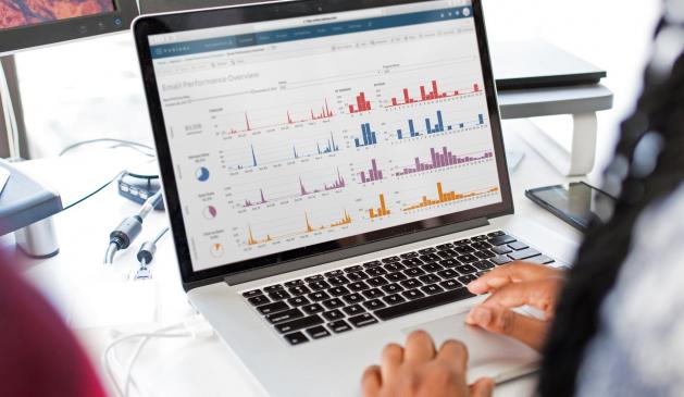 Kundenmanagement aus der Cloud bietet Salesforce Kundenmanagement aus der Cloud bietet Salesforce